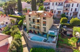 OPATIJA - ekskluzivna vila na atraktivnoj lokaciji s fenomenalnim pogledom na more, Opatija, Casa