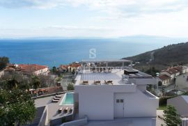 BREGI, 1SB stan s balkonom, bazenom, parkingom i pogledom na more, Matulji, Διαμέρισμα