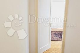 MAKSIMIR, STAN U LIJEPOJ ZGRADI SA VRTOM, Maksimir, Appartement