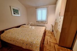 MALINSKA, DVOSOBNI APARTMAN SA POGLEDOM NA MORE, Malinska-Dubašnica, Kвартира