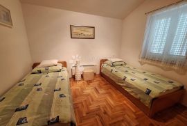 MALINSKA, DVOSOBNI APARTMAN SA POGLEDOM NA MORE, Malinska-Dubašnica, Flat