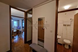 ZAGREB-STENJEVEC-85m2,PROSTRAN TROSOBAN STAN SA LOĐOM,POGLED, Stenjevec, Apartamento