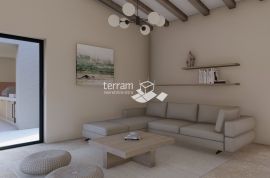 Istra, Tinjan, Kringa samostojeća kuća 134m2 s bazenom, okućnica 1100m2 NOVO, #prodaja, Tinjan, بيت