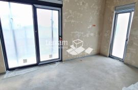 Istra, Tinjan, Kringa samostojeća kuća 134m2 s bazenom, okućnica 1100m2 NOVO, #prodaja, Tinjan, بيت