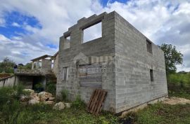 ISTRA, ROVINJ, OKOLICA - Legalizirana kuća u izgradnji s plaćenim komunalijama!, Rovinj, House