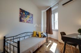 RIJEKA, CENTAR - 3S+DB, moderan sunčan stan, Rijeka, Apartamento