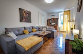 RIJEKA, CENTAR - 3S+DB, moderan sunčan stan, Rijeka, Appartamento