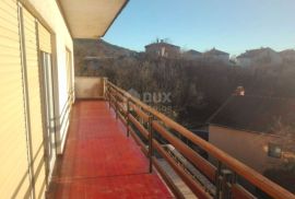 ČAVLE - Lijepa etaža kuće 133 m2 sa tri balkona, Čavle, Apartamento