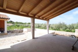 Istra, Galižana - kuća u izgradnji 202 m2, 3 spavaće sobe i bazen, Vodnjan, Famiglia