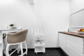 Centar, prekrasan studio apartman nadomak Korza, 31,5 m2, Rijeka, Daire