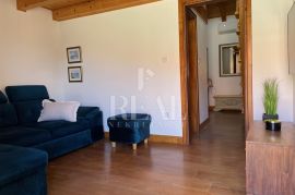 Punat, apartman u samom centru, 2SKL+ mansarda, 50m2, Punat, Διαμέρισμα