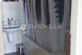 Istra, Rovinj, funkcionalan stan s dvije spavaće sobe i pogledom na mora NKP 73,60, Rovinj, Apartamento