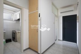 Istra, Fažana, stan 54m2, 1SS+DB, II. kat, renovirano, namješteno, parking!! #prodaja, Fažana, Appartement