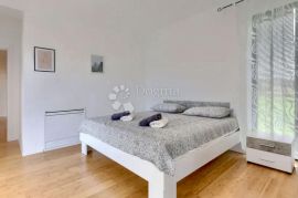 Luksuzna villa sa prostranom okućnicom od 24 000 m2, Marčana, Σπίτι