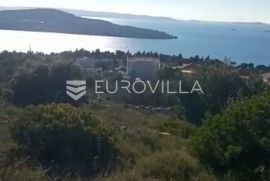 Split okolica- Trogir- Seget, građevinsko zemljište 10.164m2 600m od mora, Seget, Arazi