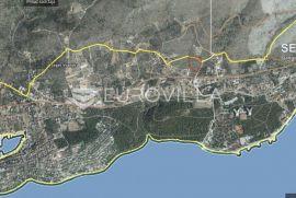 Split okolica- Trogir- Seget, građevinsko zemljište 10.164m2 600m od mora, Seget, Terreno
