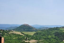 Istarska kuća s pogledom na Motovun, Karojba, Casa