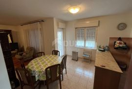 ZADAR, IST - Samostojeća kuća, 2. red do mora, 2 apartmana!, Zadar - Okolica, Kuća