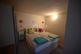 ISTRA, PULA Lijepi apartman s terasom u centru grada!, Pula, Appartement