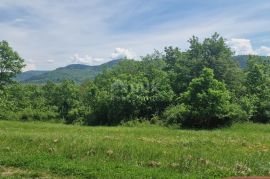 ISTRA, OPRTALJ - Prostrano zemljište u mirnom naselju s pogledom na krajolik, Oprtalj, Arazi