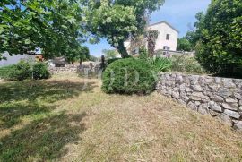 NOVI VINODOLSKI,kuća sa prostranom okućnicom, Novi Vinodolski, Kuća