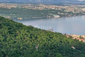 OPATIJA, KOLAVIĆI- građevinsko zemljište 1096m2 s projektom za villu i s panoramskim pogledom na more za obiteljsku kuću/ villu/ kuću za iznajmljivanje - odmor s bazenom, Opatija, Land