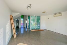 Umag okolica, stan 250 m od mora sa pogledom na more!, Umag, Appartment