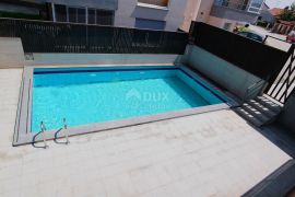 ISTRA, PULA- Obiteljski stan na top lokaciji! Garaža + bazen!, Pula, Appartamento