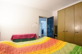 ISTRA, PULA- Prostrani stan na idealnoj lokaciji sa vrtom!, Pula, Appartamento