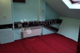 Stan u strogom centru Karlovca, Karlovac, Apartamento