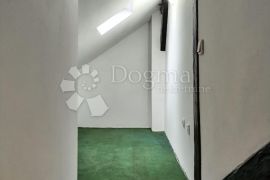 Stan u strogom centru Karlovca, Karlovac, Apartamento