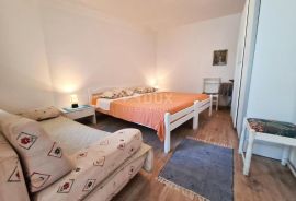 DUGI OTOK, ZAGLAV - Predivna apartmanska kuća u nizu 1. red od mora, Sali, House