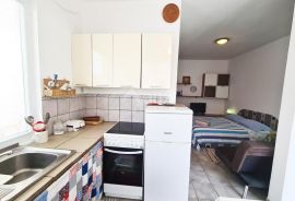 DUGI OTOK, ZAGLAV - Predivna apartmanska kuća u nizu 1. red od mora, Sali, Ev