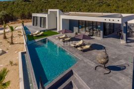 OTOK PAG, NOVALJA - luksuzna duplex vila na prostranoj okućnici s pogledom na more, Novalja, Famiglia