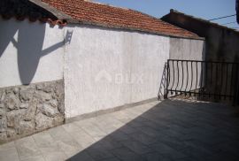 OTOK KRK, ŠILO (okolica) - Kamena kuća na mirnoj lokaciji, Dobrinj, House