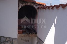 OTOK KRK, ŠILO (okolica) - Kamena kuća na mirnoj lokaciji, Dobrinj, Famiglia