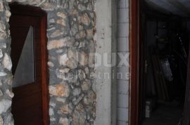OTOK KRK, ŠILO (okolica) - Kamena kuća na mirnoj lokaciji, Dobrinj, Maison