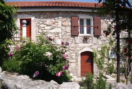 OTOK KRK, ŠILO (okolica) - Kamena kuća na mirnoj lokaciji, Dobrinj, Famiglia