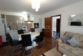 ZADAR, ZATON - Apartmanska vila pokraj mora, Nin, Haus