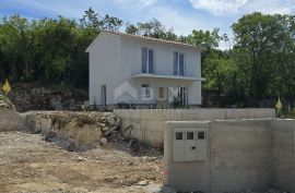 ISTRA, RABAC - Kamena kuća s bazenom u blizini mora, Labin, Ev