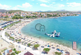 Dvoetažni apartman s vrtom, Šibenik - Okolica, شقة