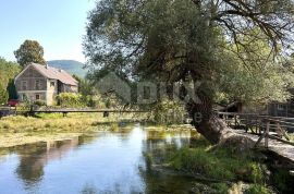 OTOČAC, SINAC - Kamena kuća s prostranim dvorištem, Otočac, Kuća