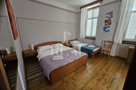 Cres-Atraktivan Hotel 800 m od mora,13.soba,restoran sa pogledom na more, Cres, Commercial property