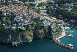 VRBNIK - GRAĐEVINSKO ZEMLJIŠTE S OTVORENIM POGLEDOM NA MORE, Vrbnik, Terrain