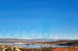 Uvala Soline, otok Krk, novogradnja, dvosoban stan na katu, pogled na more, prodaja, Dobrinj, Διαμέρισμα