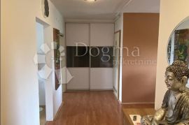 ATRAKTIVAN STAN, KOPRIVNICA, Koprivnica, Apartamento