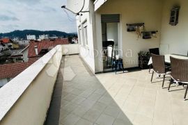 PROSTRANI STAN U SAMOBORU! 110 m2, Samobor, Appartment