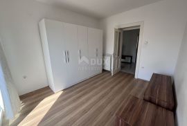 RIJEKA, BULEVARD - povijesna talijanska villa sa 3 etažirana stana, Rijeka, Σπίτι