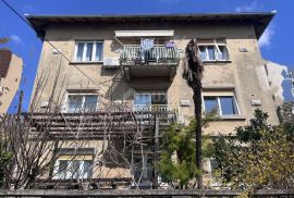 RIJEKA, BULEVARD - povijesna talijanska villa sa 3 etažirana stana, Rijeka, Famiglia