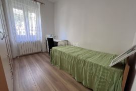 RIJEKA, BULEVARD - povijesna talijanska villa sa 3 etažirana stana, Rijeka, Casa